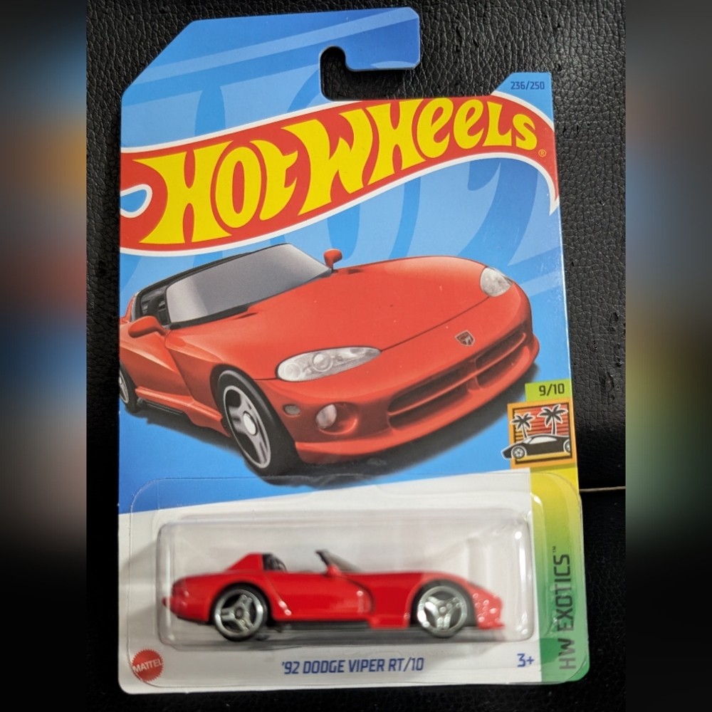 Red '92 Dodge Viper RT/10 Hot Wheels